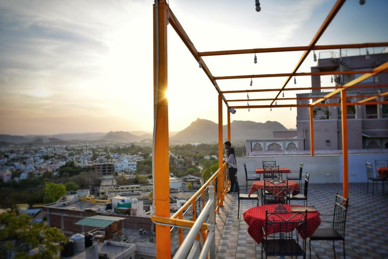 Hotel Kurabar Kothi Udaipur Exterior foto